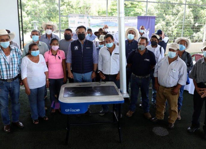 Marn entrega estufas ahorradoras de leña a más de 200 familias de El Progreso