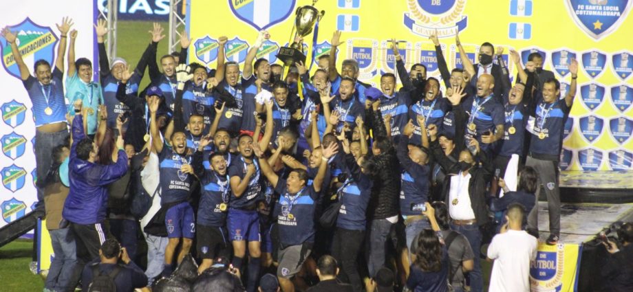 ¡Golpe de autoridad! Santa Lucía se corona campeón del Torneo Clausura 20/21