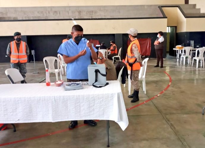 Salud reporta más de 20 mil vacunados contra COVID-19 de forma diaria