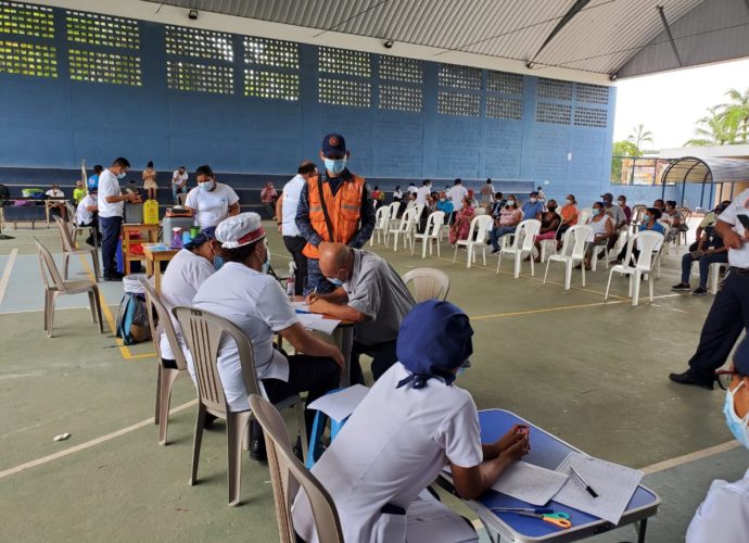 Inicia registro de vacunación contra COVID-19 para personas de 50 años en adelante