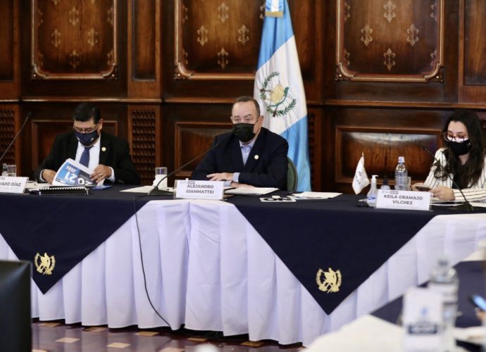 CONADUR define inversión en infraestructura vial y prioridades en inversión social