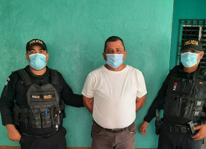 Capturan al número quince de la lista de los 100 más buscados en jurisdicción de San Luis, Petén