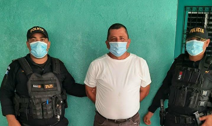 Capturan al número quince de la lista de los 100 más buscados en jurisdicción de San Luis, Petén