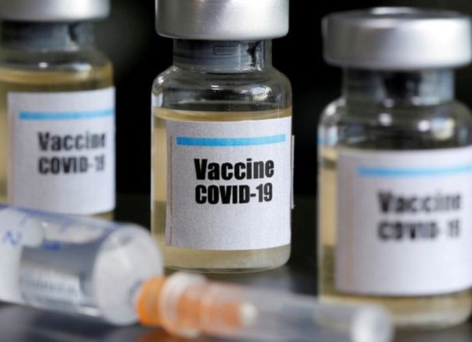 Salud habilita vacunación de mayores de 50 años