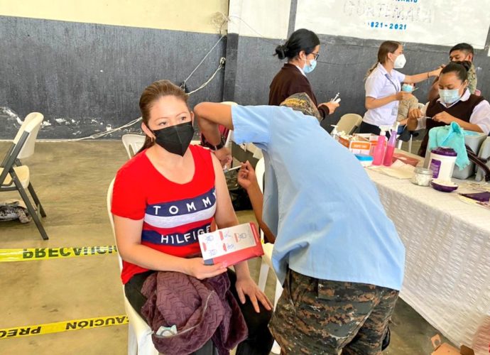 Huehuetenango busca administrar 100 mil dosis de vacunas contra COVID-19 en 15 días