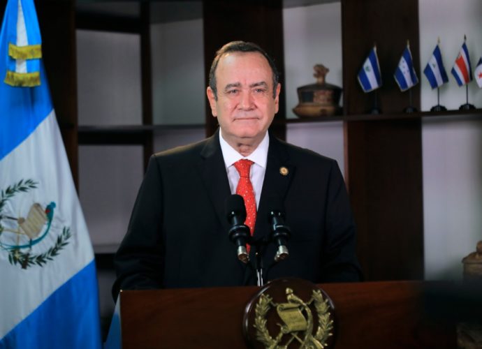 Presidente Giammattei anuncia avance del Plan Nacional de Vacunación y crecimiento económico Presidente Giammattei anuncia avance del Plan Nacional de Vacunación y crecimiento económico