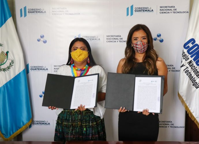 Senacyt firma convenio para fortalecer proyectos de los pueblos indígenas en relación a la ciencia, tecnología e innovación