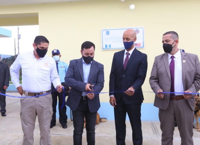 Mingob inaugura Unidad K-9