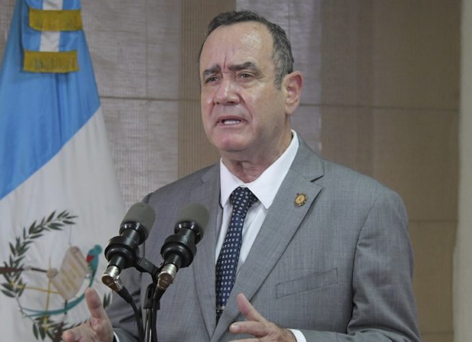 Presidente Giammattei llama en la OEA a fijar estrategias que fortalezcan capacidad de respuesta continental ante futuras crisis de salud