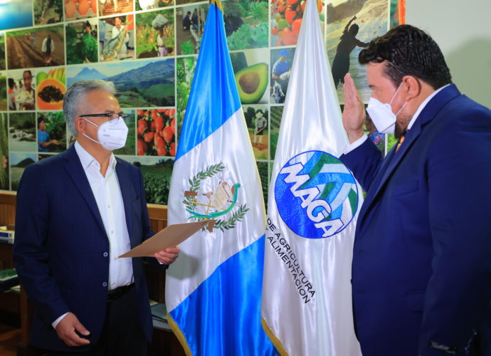 Juramentan a nuevo viceministro de Asuntos de Petén