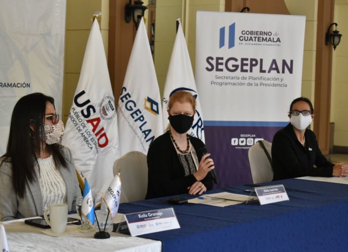 SEGEPLAN y CRS suscriben convenio para la articulación de Planes de Desarrollo Comunitario