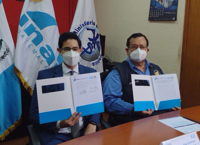 INAP y Dirección de Área de Salud Guatemala Central firman convenio interinstitucional