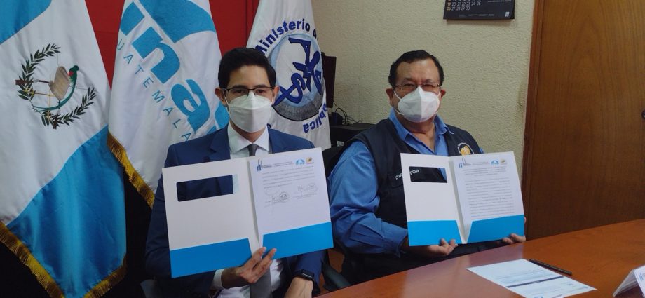 INAP y Dirección de Área de Salud Guatemala Central firman convenio interinstitucional