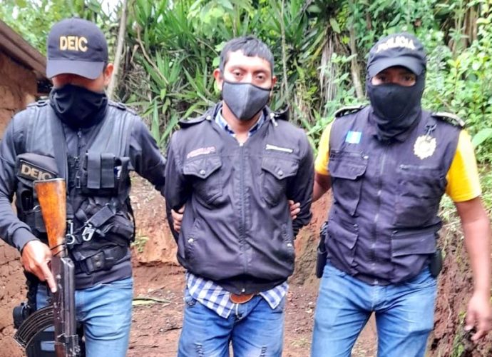 Capturan a hermanos presuntos responsables de homicidio