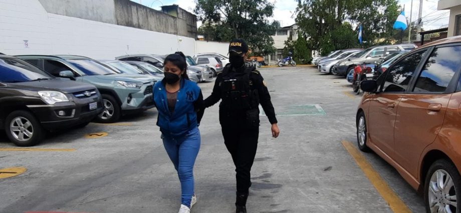 Cuatro presuntos extorsionistas son capturados en San Juan, Sacatepéquez