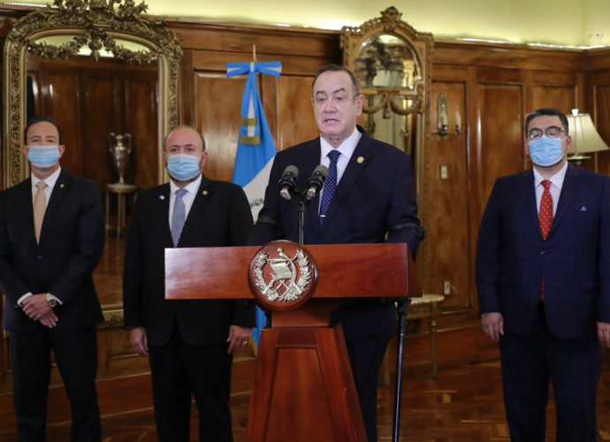 Presidente Giammattei envía al Congreso Iniciativa de Ley de apoyo social temporal a los consumidores de gas propano