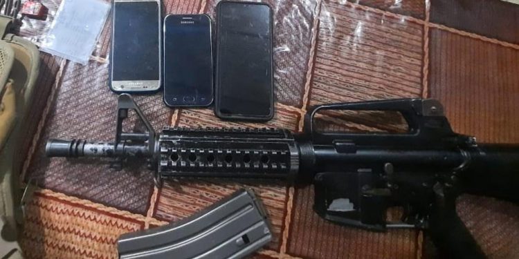 PNC detiene a tres hombres con fusiles en Sololá