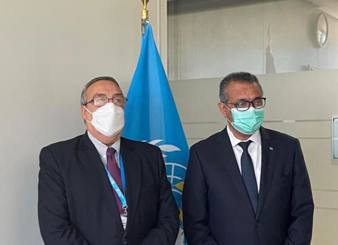 Ministro de Salud y Director General de la OMS sostienen reunión de trabajo