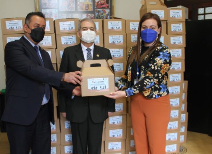 SISCA dona kits de bioseguridad para Unidades Familiares de Migrantes retornados