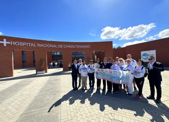 Supervisan avances del Hospital Nacional de Chimaltenango