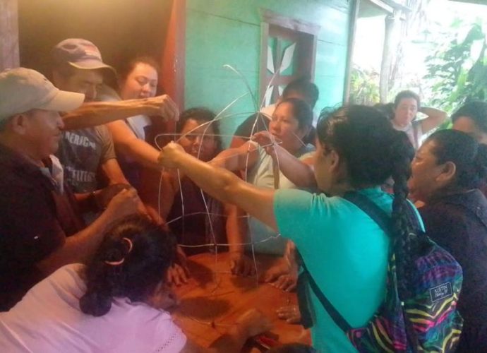 Mujeres de Nuevo Progreso aprenden a fabricar hornos artesanales