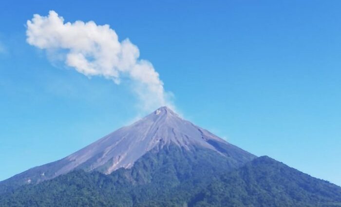 #Nacionales  | Ministerio de Salud declara Alerta Roja Institucional por Actividad de Volcán de fuego