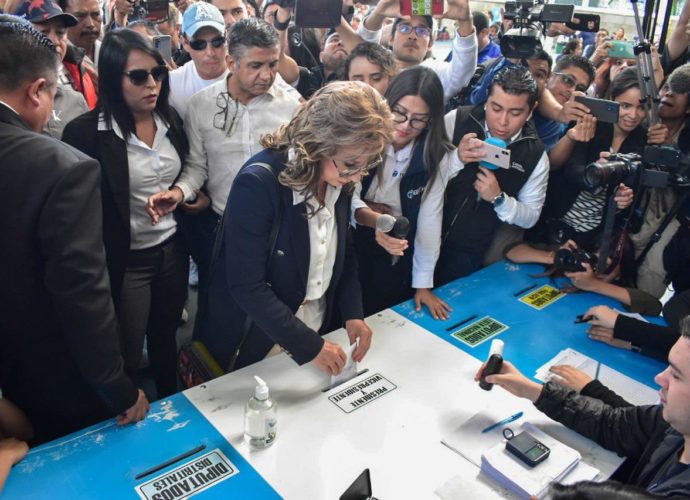 #ExpresionElectoral2023 | votó la candidata a la Presidencia por la Unidad Nacional de la Esperanza (UNE), Sandra Torres.