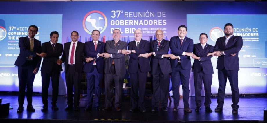 Centroamérica, República Dominicana y Belice realizan reuniones bilaterales con la delegación del BID