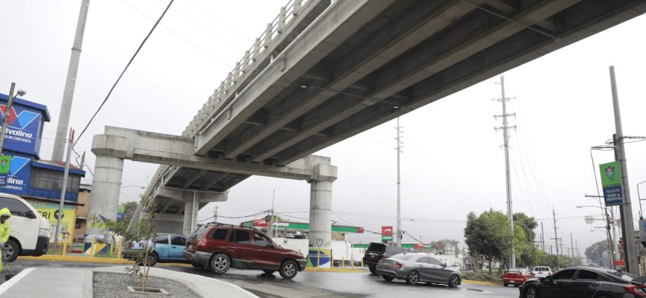 Nuevo paso a desnivel en zona 12 agilizará el tránsito de 111 mil vehículos diarios