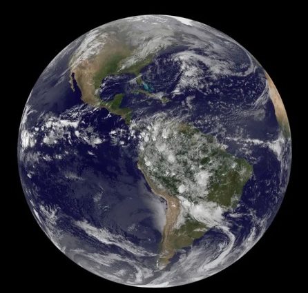 El cambio climático modifica la duración del día y el eje de la Tierra