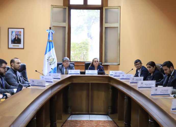 Reunión de seguimiento fue para fortalecer educación a menores en el COF y Santa Teresa