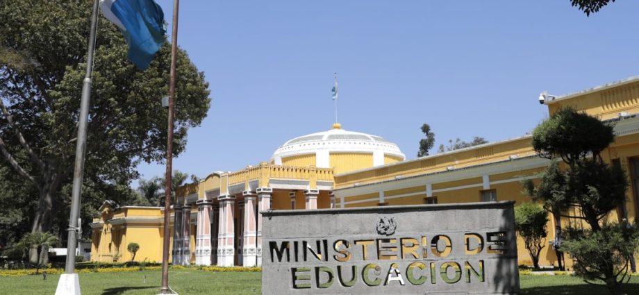 En seguimiento del caso relacionado con el Colegio Continental Americano