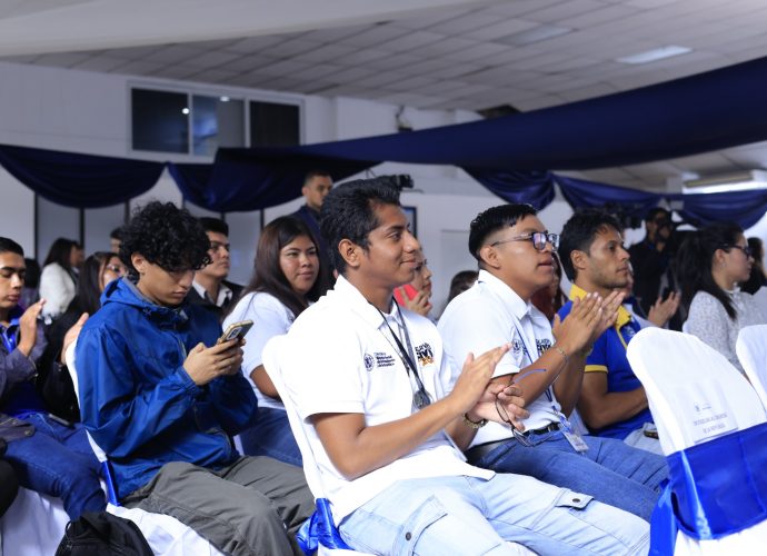 Jóvenes guatemaltecos: El futuro está en sus manos