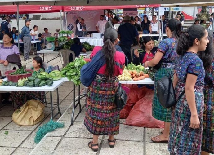 Feria del Agricultor lleva productos frescos y locales a los guatemaltecos en agosto