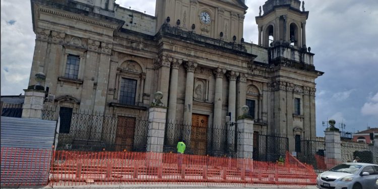 La Iglesia Católica recibió permiso para desarrollar el proyecto Uso de la Cripta de la Catedral