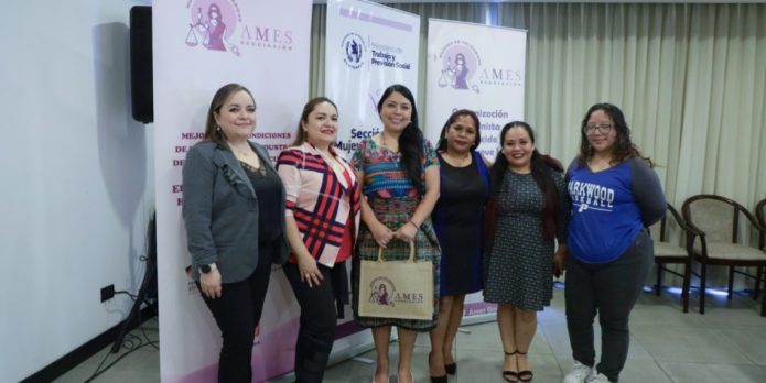 El MINTRAB organizó el foro Importancia de la Salud de las Mujeres en los Centros Laborales