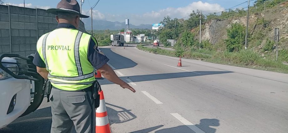 Brigadas de PROVIAL se mantienen monitoreando la red vial del país