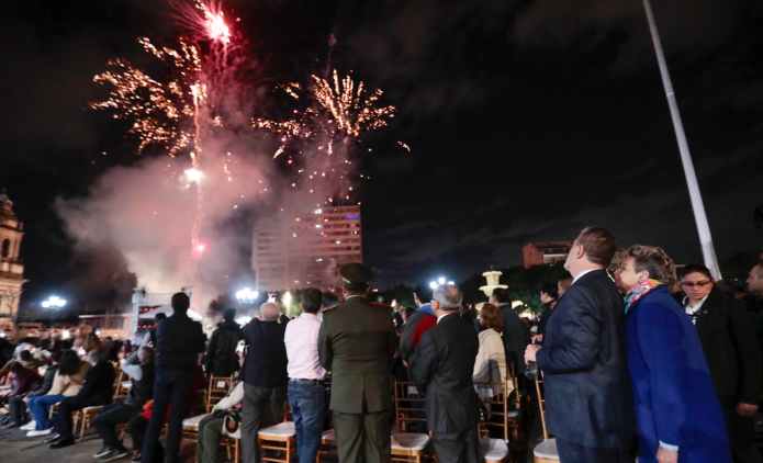 Generaciones juntas: Concierto conmovedor reúne a familias en honor a la Revolución