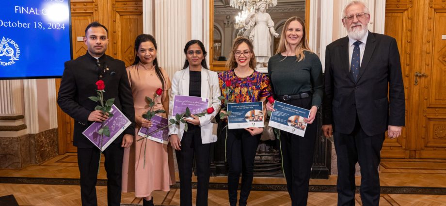 La guatemalteca Lucía Arana recibió un reconocimiento de la Academia de Ciencias de Estonia