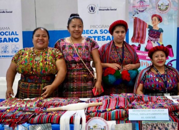 6 mil mujeres fueron beneficiadas a través del programa Beca Social Artesano que impulsa el Gobierno de Guatemala a través del MIDES