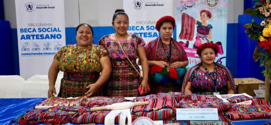 6 mil mujeres fueron beneficiadas a través del programa Beca Social Artesano que impulsa el Gobierno de Guatemala a través del MIDES