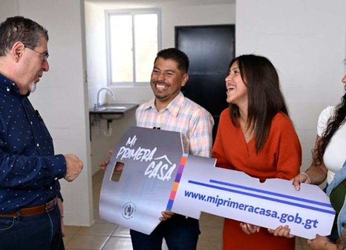 Familia Méndez finalmente alcanzó el sueño de poseer una vivienda