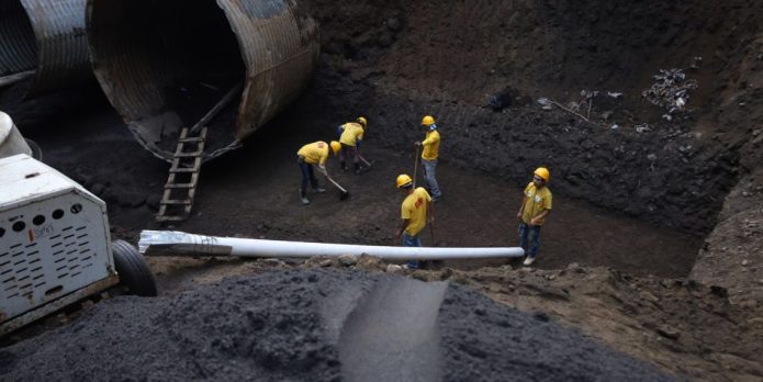 El titular del CIV visitó  la autopista Palín-Escuintla para verificar el progreso de las obras de restauración y recuperación