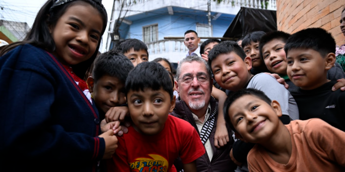 Presidente Arévalo en su visita a Quiché, reafirmó el compromiso de fomentar el desarrollo y el bienestar de las comunidades indígenas