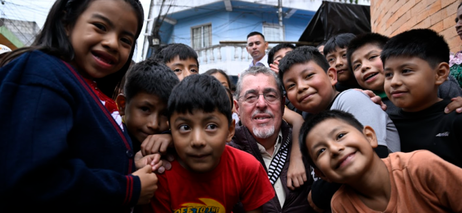 Presidente Arévalo en su visita a Quiché, reafirmó el compromiso de fomentar el desarrollo y el bienestar de las comunidades indígenas