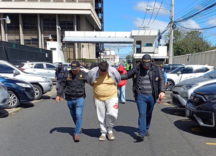 Fuerte golpe al crimen organizado: caen 17 implicados en usura