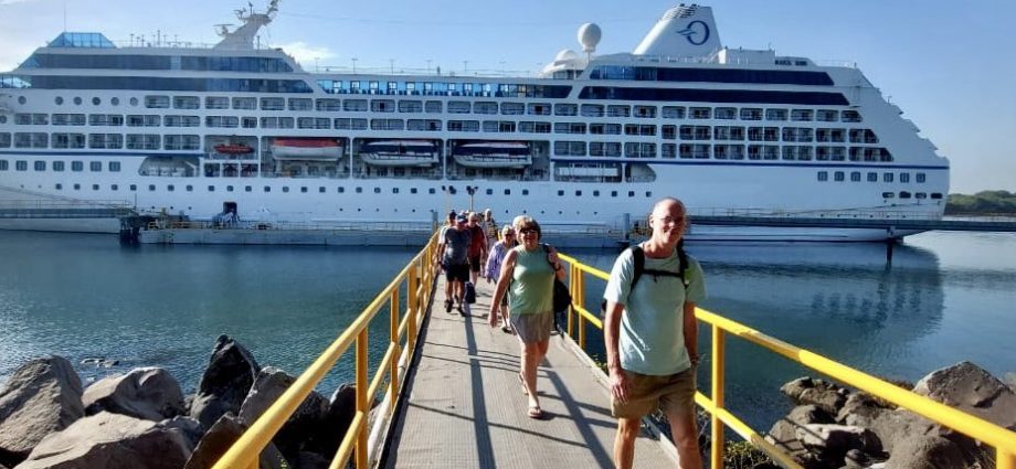 Guatemala Recibe a Más de Mil Cruceristas en Primeros Días de 2025