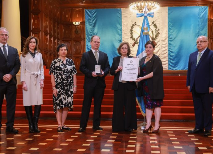 El Ministerio de Cultura y Deportes concede la Orden del Quetzal póstuma a Alfredo MacKenney