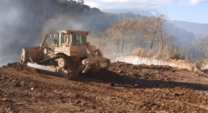  Incendio en Vertedero de AMSA Controlado en un 90%