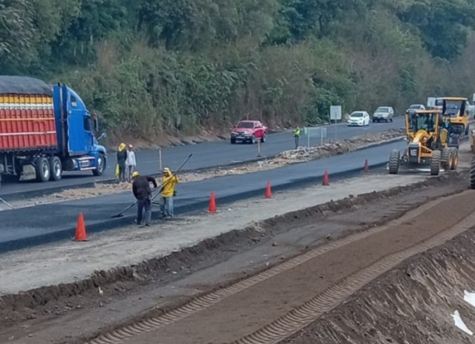 Autopista Palín-Escuintla, Avances Clave en el Kilómetro 44 Durante el Fin de Semana